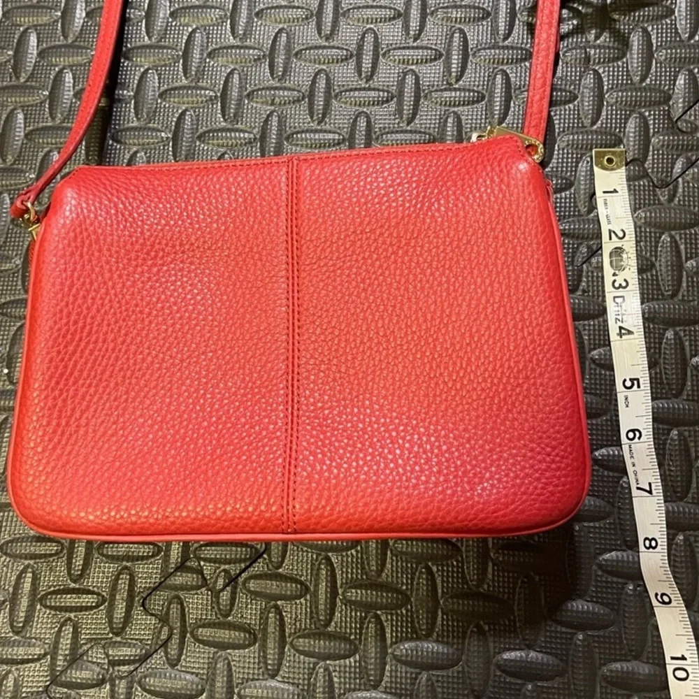 DKNY Crossbody Bag  Handbag Genuine Leather Zipped Red Classic Statement - Picture 10 of 11